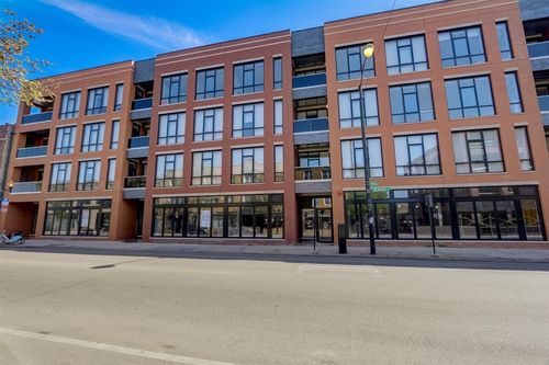 3101 N Milwaukee Ave, CHICAGO, IL, 60618-6629 | Card Image