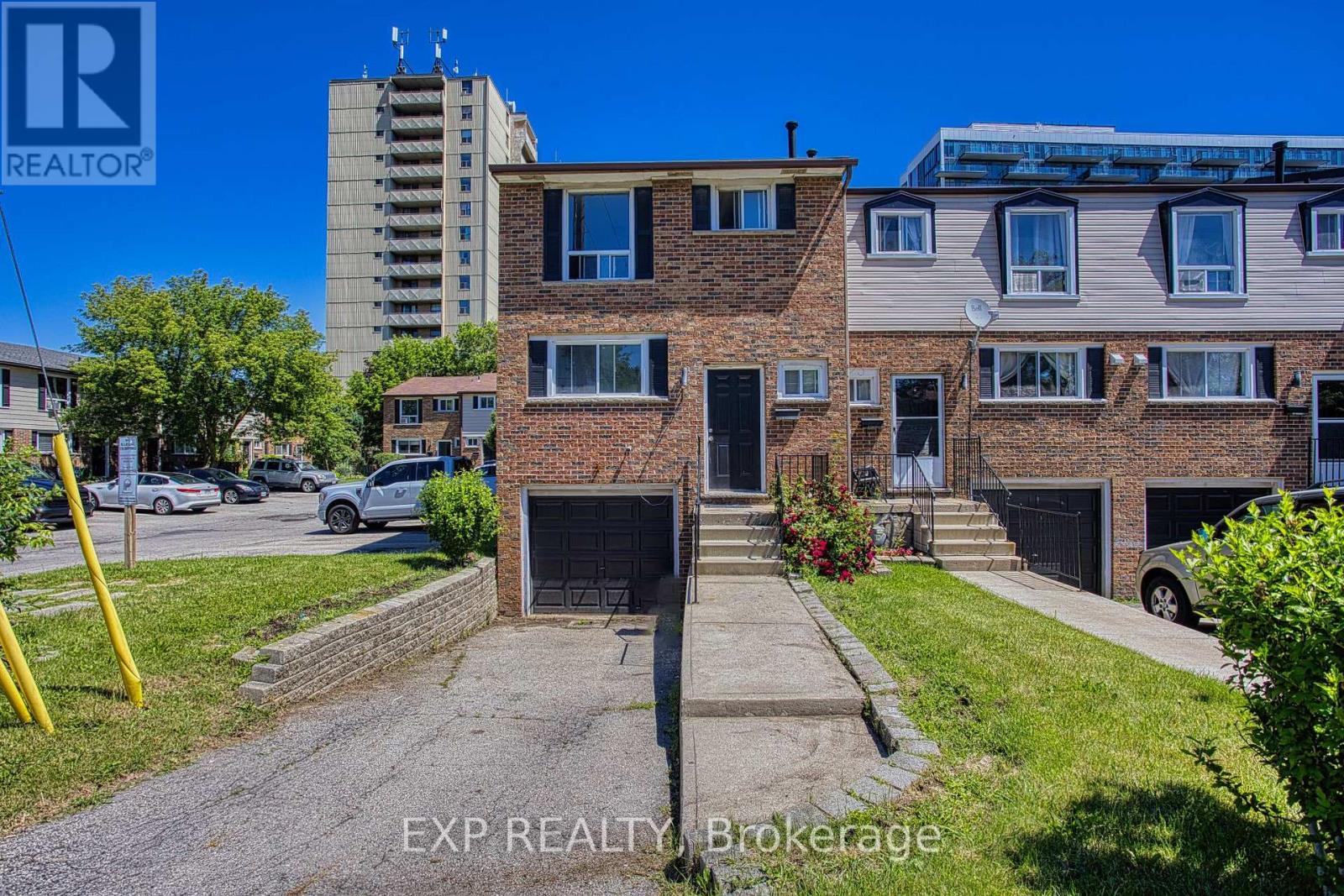 Residential in Hamilton (Riverdale)