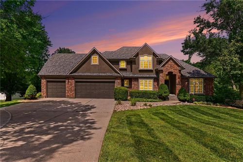 4301 Se Willow Place Ct, Blue Springs, MO, 64014-5245 | Card Image
