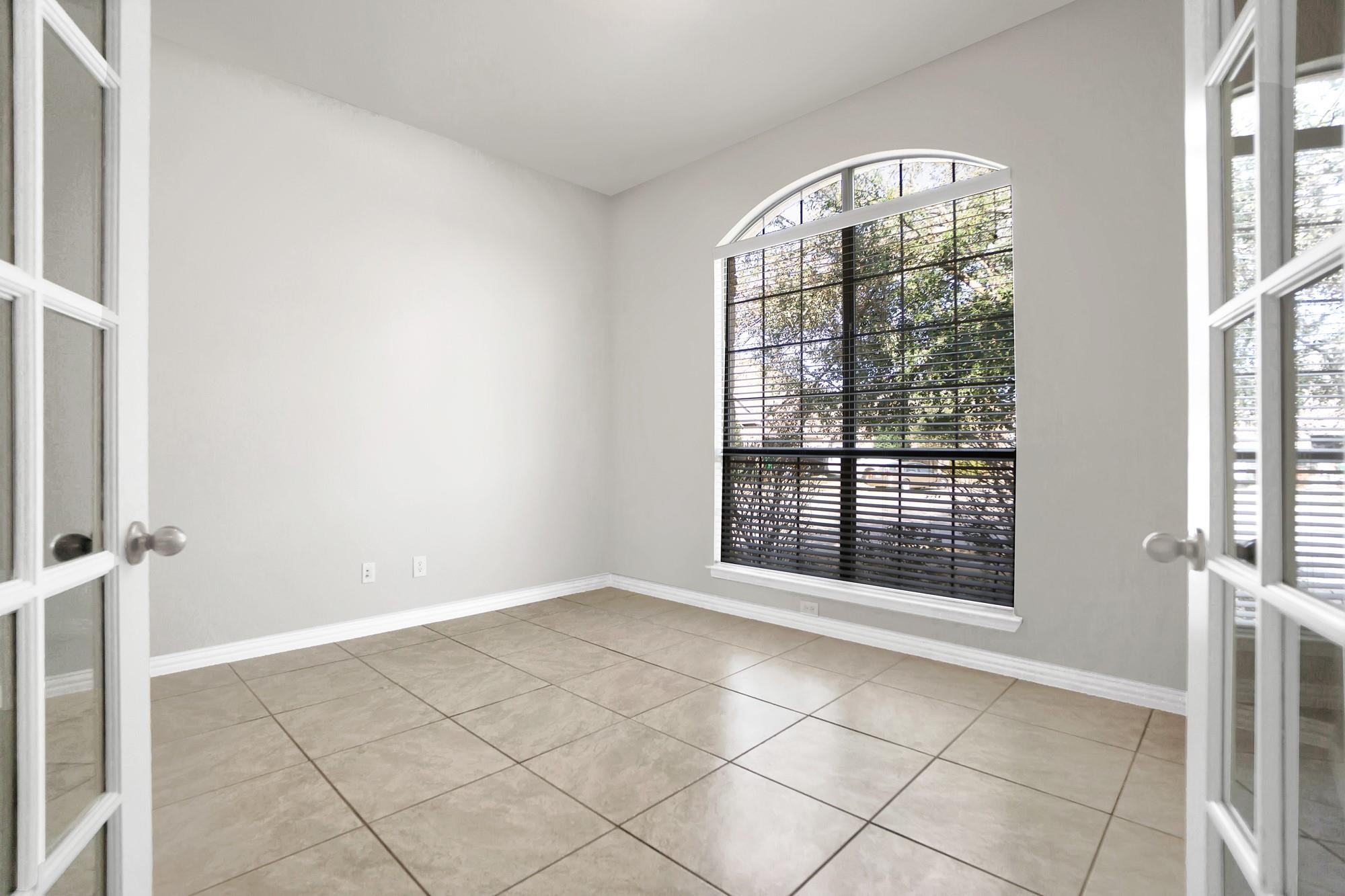 Residential Lease in Fate 5