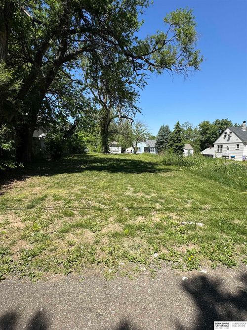 4639 Grand Avenue, Omaha, NE, 68104 | Card Image