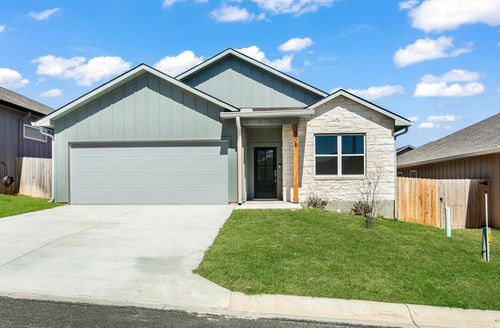 708 Wedgewood Ln, Fredericksburg, TX, 78624-3862 | Card Image