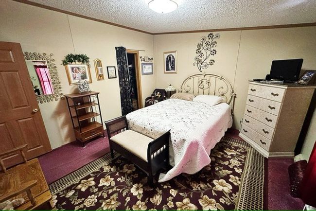 415 Wagner St, House other with 3 bedrooms, 2 bathrooms and 2 parking in Duncombe IA | Image 16