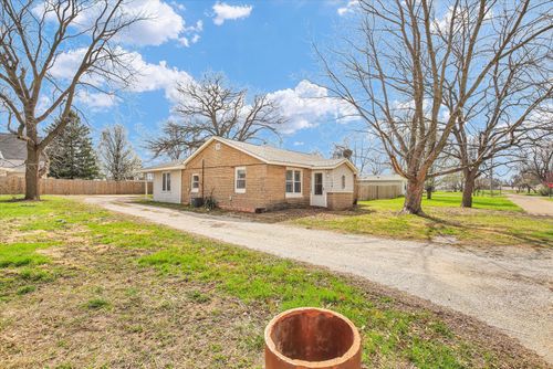 106 E Harrison St, Catlin, IL, 61817-1037 | Card Image