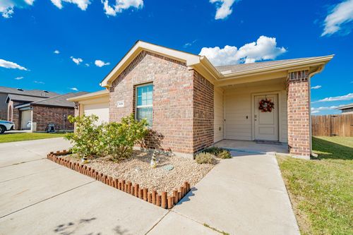 319 Pine Hollow Way, Josephine, TX, 75189-5320 | Card Image