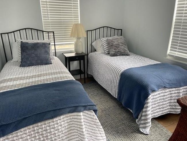 23 Park Pl, House other with 2 bedrooms, 2 bathrooms and null parking in Baiting Hollow NY | Image 8