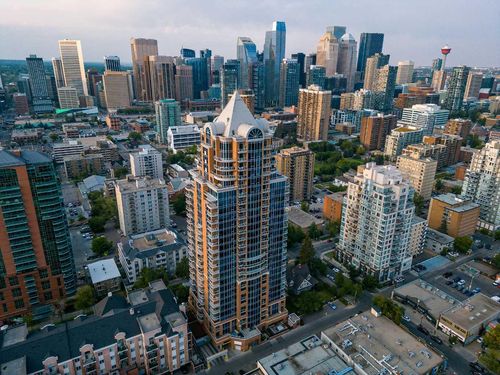 803-817 15 Ave Sw, Calgary, AB, T2R0H8 | Card Image