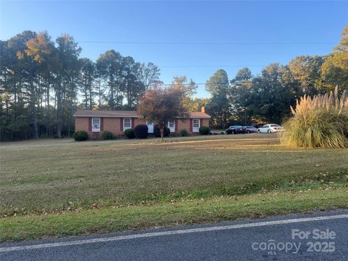 10320 Troutman Rd, Midland, NC, 28107-6755 | Card Image