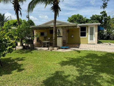 6045 Dawson Street, House other with 5 bedrooms, 4 bathrooms and null parking in Hollywood FL | Image 2