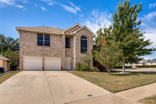 2221 Lilac Cir, Mckinney, TX, 75071-2880 | Card Image