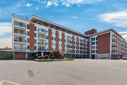apt-418-3601 Clarks Lane, BALTIMORE, MD, 21215 | Card Image