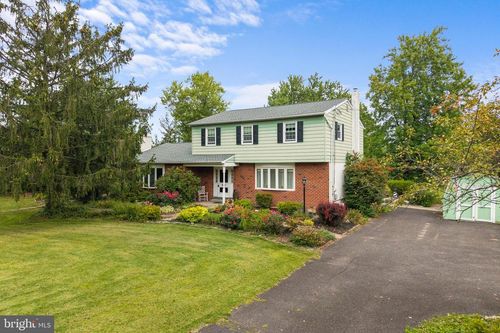 2235 S County Line Rd, TELFORD, PA, 18969-1368 | Card Image