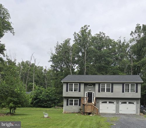 204 Cougar Trl, WINCHESTER, VA, 22602-3651 | Card Image