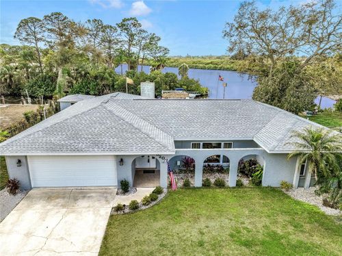 5206 18th Ave E, BRADENTON, FL, 34208-6102 | Card Image