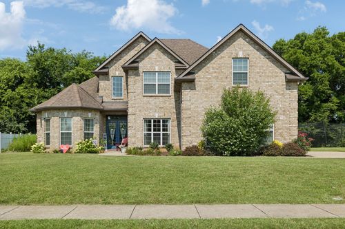 2714 United Dr, Murfreesboro, TN, 37128-5203 | Card Image