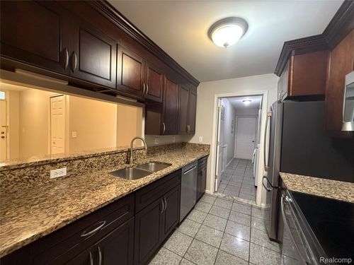 44837 Marigold Dr, Sterling Heights, MI, 48314-1226 | Card Image