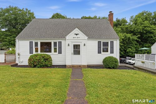 87 Lewis St, Middletown, CT, 06457-5226 | Card Image