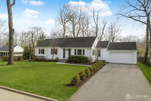 64 Pennington Rd, New Brunswick, NJ, 08901-1660 | Card Image