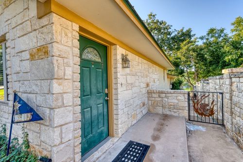 2000 Williams Lakeshore, Kingsland, TX, 78639-4073 | Card Image