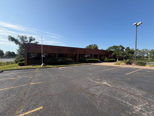 4412 N Brady St, Davenport, IA, 52806-4009 | Card Image
