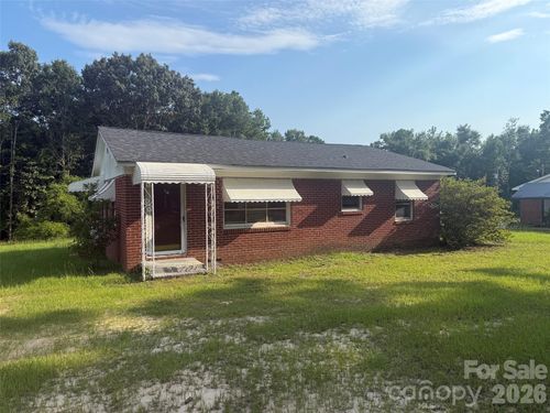 405 Woodland Dr, Kershaw, SC, 29067-1702 | Card Image