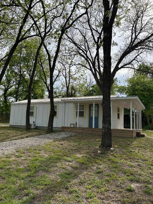 414 N Avenue F, Clifton, TX, 76634 | Card Image