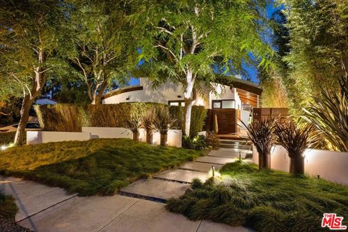 624 23rd St, Santa Monica, CA, 90402-3130 | Card Image