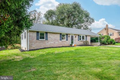 5464 Strasburg Road, House other with 3 bedrooms, 1 bathrooms and null parking in GAP PA | Image 1