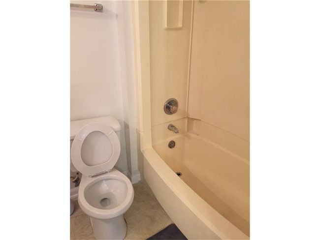 APT-81 - 2529 Rio Grande St, Condo with 3 bedrooms, 3 bathrooms and 3 parking in Austin TX | Image 4