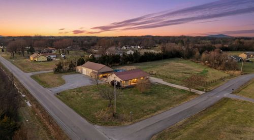 101 Anderson Creek Rd, Bell Buckle, TN, 37020-4902 | Card Image