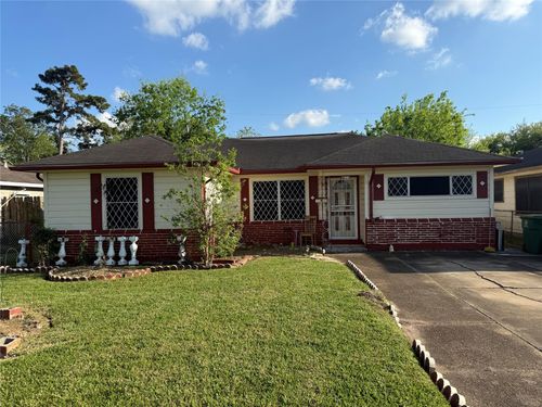 8622 Othello St, Houston, TX, 77029-3310 | Card Image