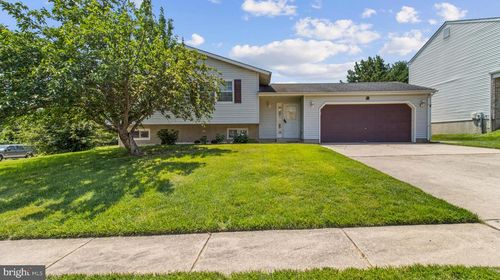 2 Renai Ct, NEWARK, DE, 19702-6819 | Card Image