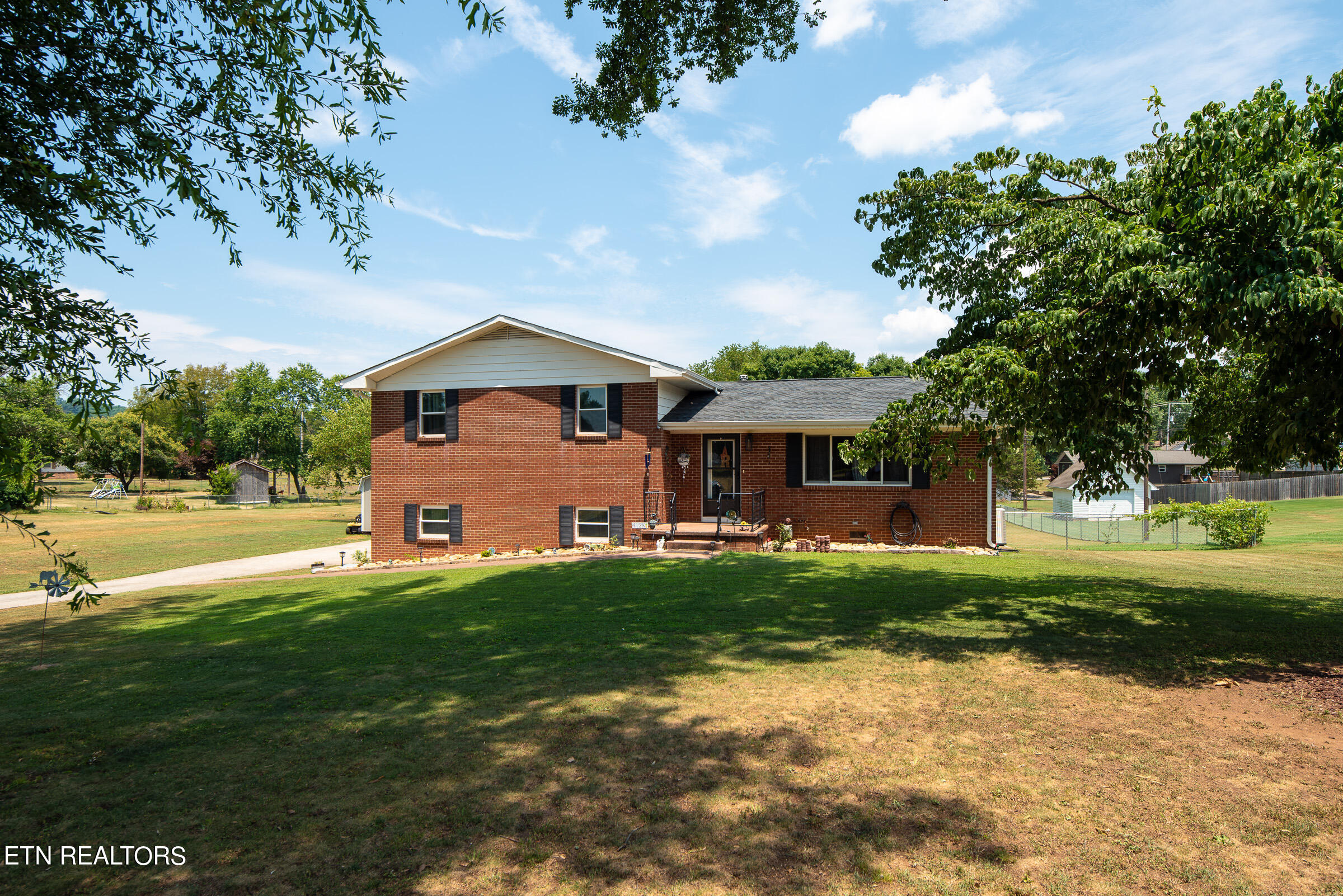 Murphy Ave, Rockford, TN 37853