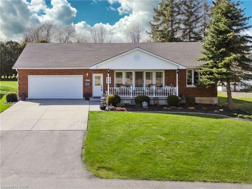 664 Maple St, Brussels, ON, N0G1H0 | Card Image