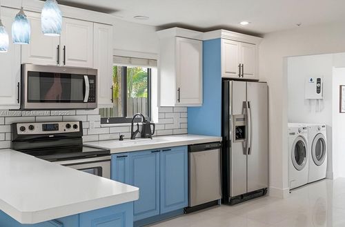 1107 Lincoln St, Hollywood, FL, 33019-1128 | Card Image