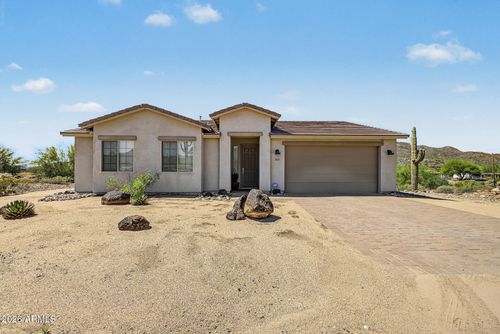 305 W Leann Ln, New River, AZ, 85087-7165 | Card Image