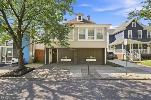 11 Washington Ave, COLLINGSWOOD, NJ, 08108-3708 | Card Image