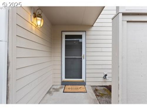 15-251 Ne Village Squire Ave, Gresham, OR, 97030-1146 | Card Image