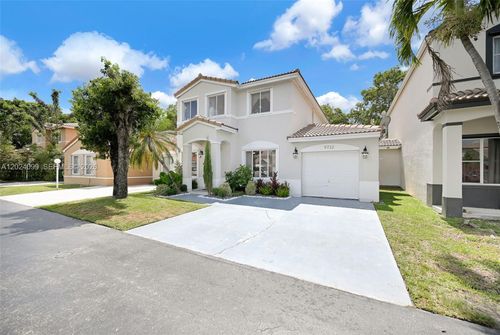 9732 Sw 166th Ct, Miami, FL, 33196-5863 | Card Image