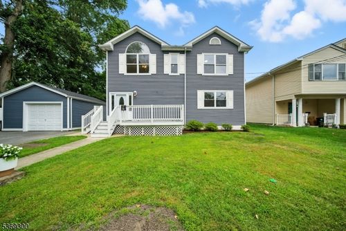 28 Liberty Ct, Parsippany, NJ, 07054-2629 | Card Image