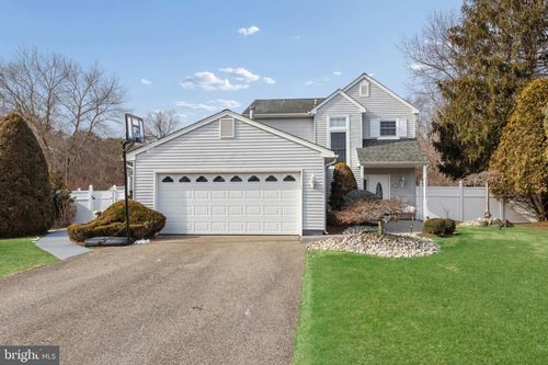 41 Sweet Gum Rd, Howell, NJ, 07731-2935 | Card Image