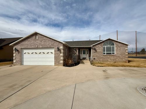 571 Areva Rd, Roosevelt, UT, 84066-2219 | Card Image