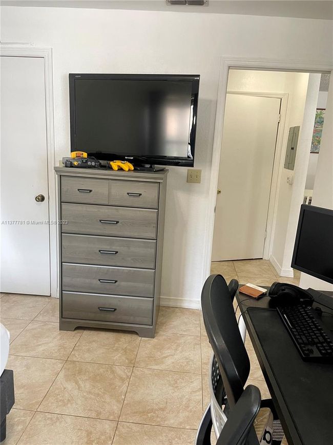 APT-4105 - 2846 S University Dr, Condo with 1 bedrooms, 1 bathrooms and null parking in Davie FL | Image 8