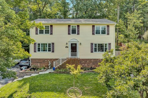 6015 Marsh Wren Ln, Roanoke, VA, 24018-5115 | Card Image