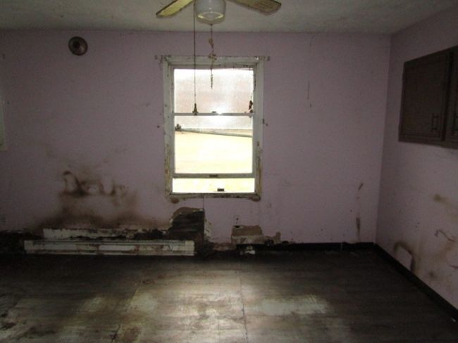 261 Mccarrell Rd, House other with 4 bedrooms, 1 bathrooms and 1 parking in Hickory PA | Image 7