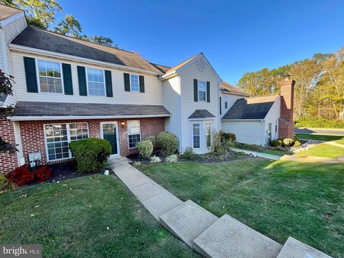 73 Village Dr, SCHWENKSVILLE, PA, 19473-2331 | Card Image