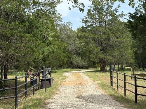 596 Herron Trl, McDade, TX, 78650-5217 | Card Image