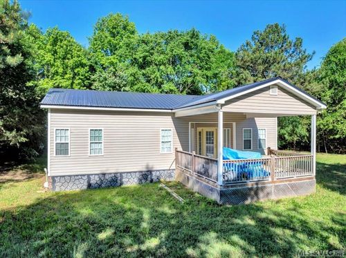 438 Boxwood Shores Dr, Boydton, VA, 23917-4143 | Card Image