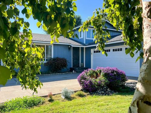 407 N Kansas St, Kennewick, WA, 99336-1650 | Card Image