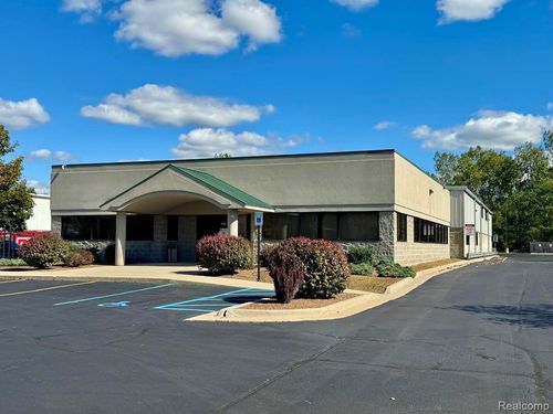 256 N Fenway Dr, Fenton, MI, 48430-2699 | Card Image